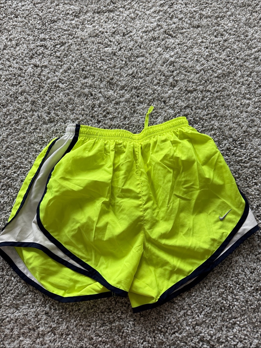 Nike women’s shorts lot size small - Picture 6 of 9